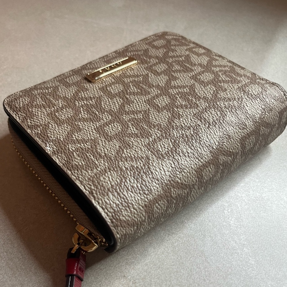 Dkny Stylish Brown Monogram Wallet - image 1